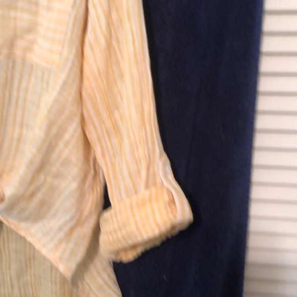 Top - Picture 2 of 3